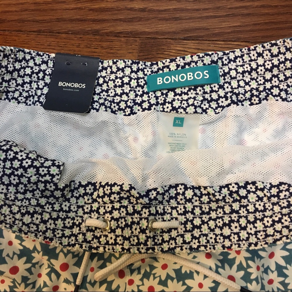 NWT Men’s Bonobos Daisy Swim Trunks - Picture 3 of 6